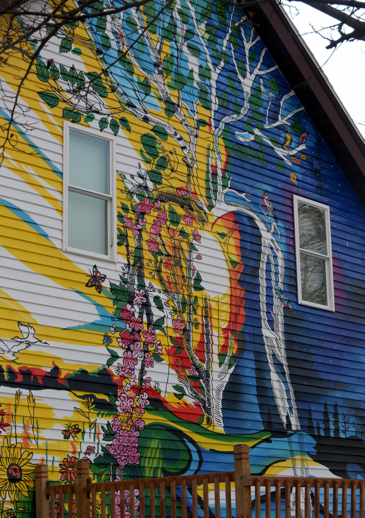 MURAL